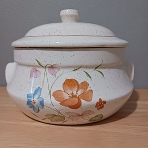Treasure Craft Wildflower Poppy 2 qt Casserole Dish